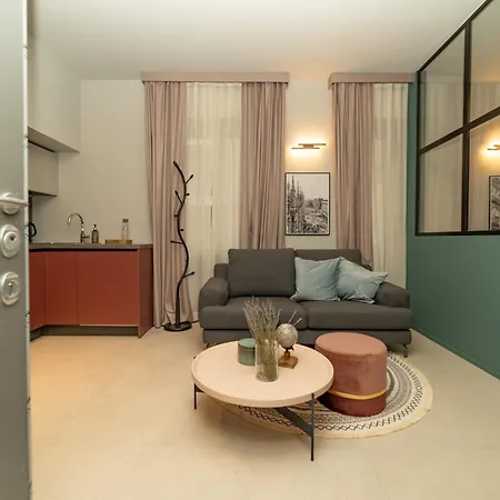 Intrho Luxury Flat - Porta Venezia Apartment *