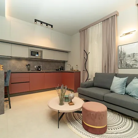 Intrho Luxury Flat - Porta Venezia Apartment *