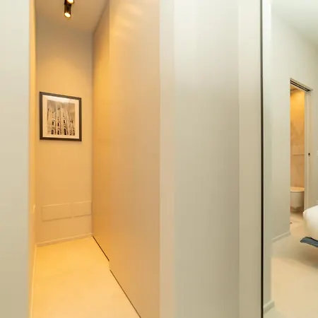 Intrho Luxury Flat - Porta Venezia Apartment *